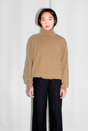 CASHMERE SILK WOOL CARAMEL TURTLE SWEATER