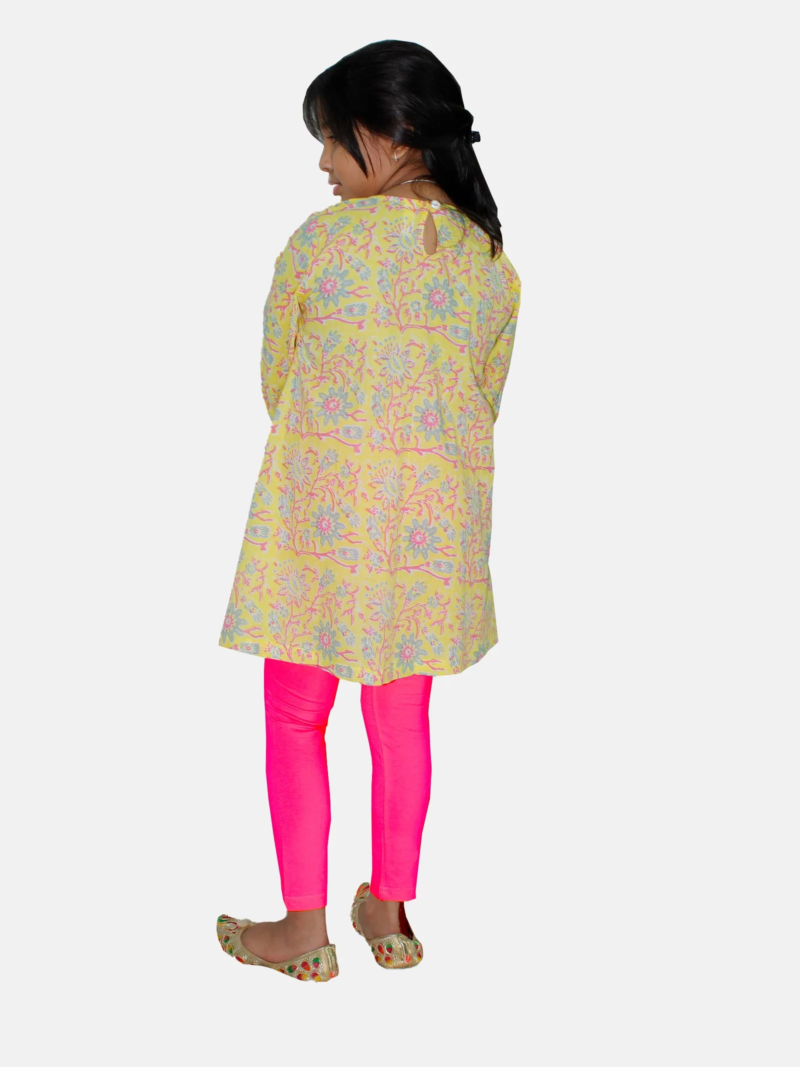 Girls Ethnic Embroidered Kurta & Solid Legging Set